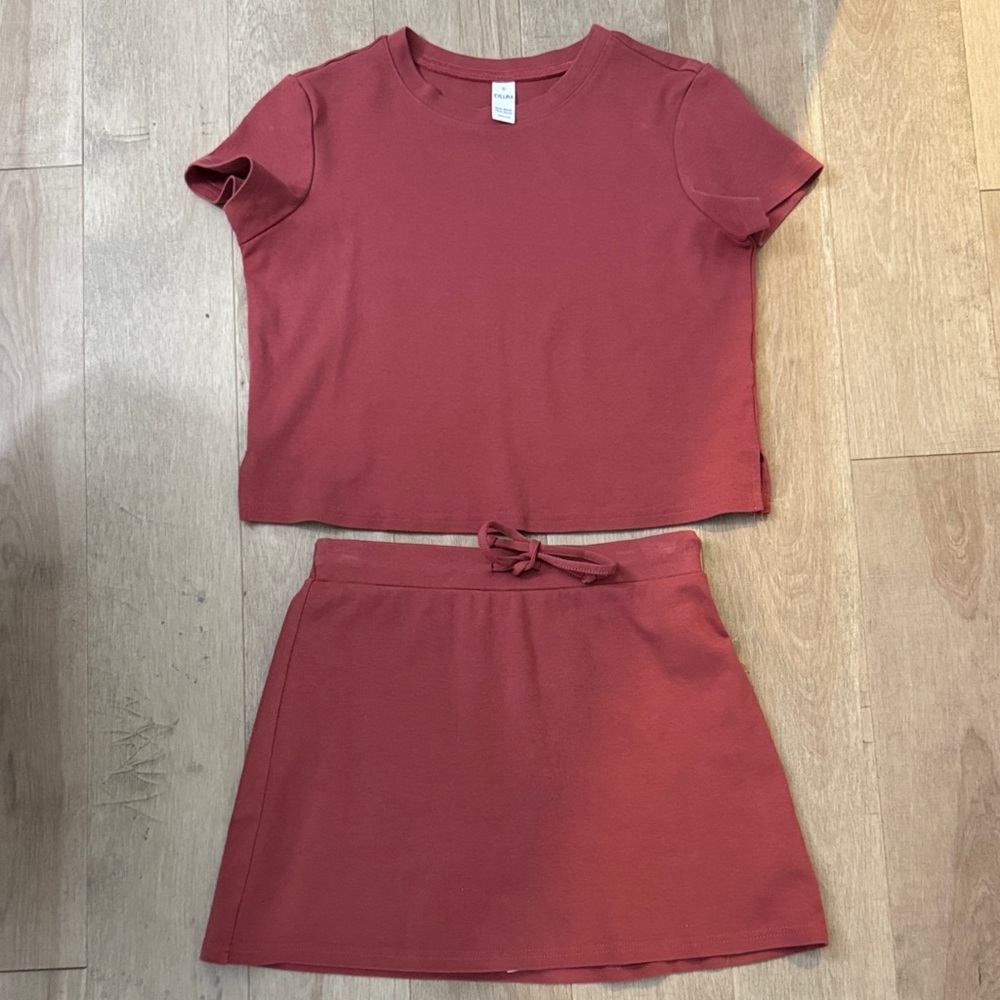 Women’s Two Piece Short Skirt Set Short Sleeve with built in shorts underneath - Picture 2 of 16